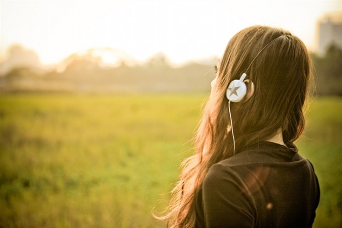 我找不到你心房的钥匙_独自沉沦的养眼女生QQ空间意境图片