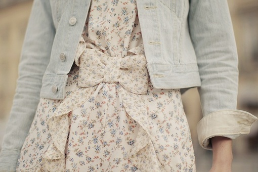 学会了把眼泪流回心里_唯美意境的清纯女生QQ空间图片素材