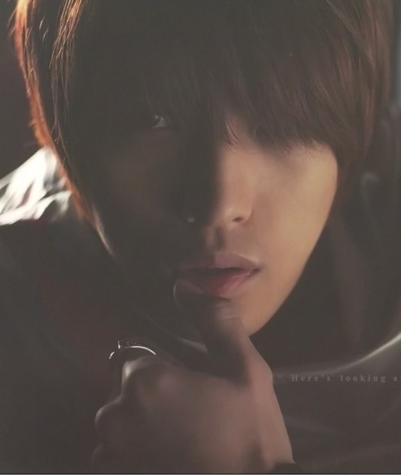 这莫大的天空也会这样的悲怆_好看男生QQ空间图片