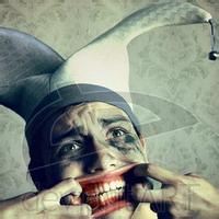 比较搞笑的微信小丑头像 爱我久伴我久还是转身就走