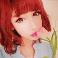 2022精选非主流女生头像 与在你一起诉说自己的心情