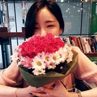 好看的女生微信个性头像 我还是直走不回头到底只是人心难看透