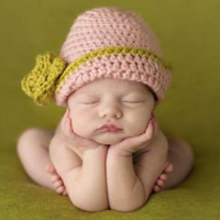 婴儿图片大全2022 可爱的包包酣睡图片素材