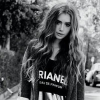 欧美潮流女生微信空间素材_抬头亲吻你的嘴唇