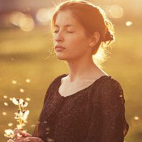 唯美逆光风景微信图片 留不住的人像阵风遇见就离开