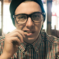 帅气欧美微信空间男生素材大图_煎熬每一分每一秒