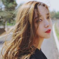 夏天长发气质女神微信头像 十年九不遇十梦九有你