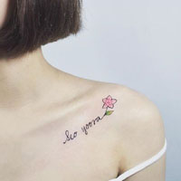 纹身图片女生小清新好看的 你喜欢哪种风格的纹身呢