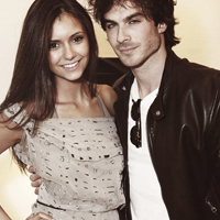 吸血鬼情侣微信头像图片大全 吸血鬼日记你站哪对CP