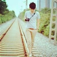 2022新款忧郁系个性男生扣扣头像 想起我时你嘴角上扬