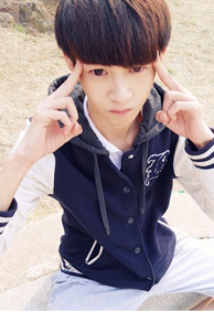 帅气男生微信空间皮肤 你并非是我怎知我的难过