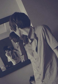 帅气珍藏版的微信男生透明皮肤2022 等待着别人给幸福