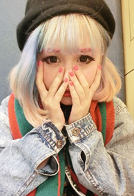 霸气性感女生微信皮肤大图 情话是最甘甜的毒药