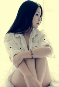 2022甜蜜性感女生微信透明皮肤 想你想的忘记了自己