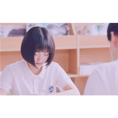 致我们单纯的小美好情侣头像一对 江辰陈小希白边情侣头像