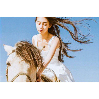 两边留白或上下留白的头像女生 2022女生小清新陌陌白边头像