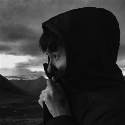 帅气头像男生霸气冷酷黑白头像 怕黑没关系以后夜路我陪你走