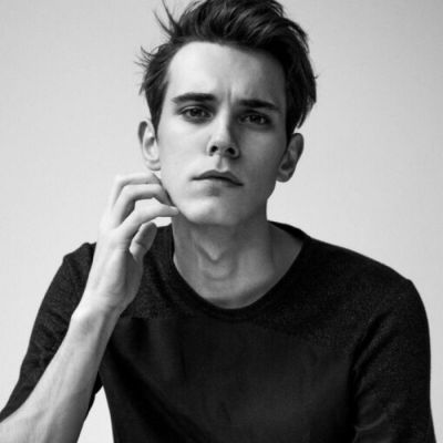 微信头像男生欧美范黑白图片2022最新 爱我是毒万劫不复