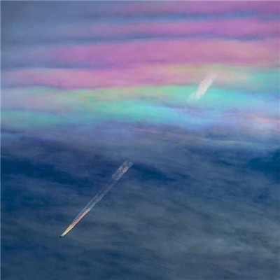 2022有意境的微信头像清新唯美 岁月是一场有去无回的旅行