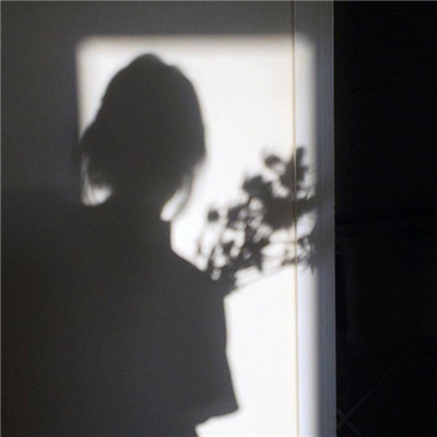 微信头像女生伤感黑白系大全2022 不知身归处来去也匆匆