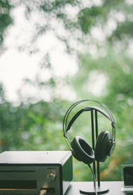 微信空间个性透明皮肤风景静物2022 春风拥一吻授命不得唇