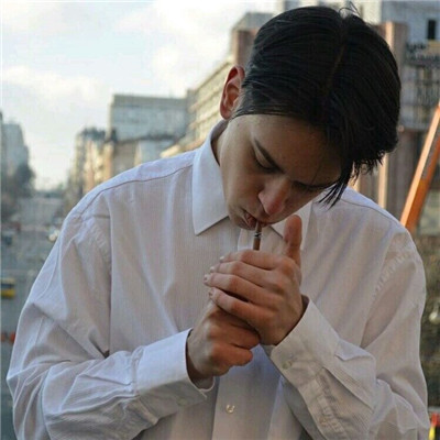 帅气小哥哥头像高清图片分享 太容易动情就活该夜夜哭