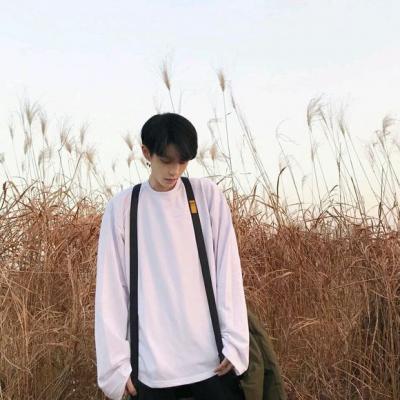 年轻帅气的男生微博头像干净温柔 是不敢爱还是根本不想爱