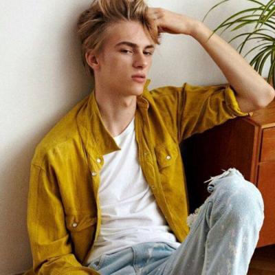 2022微信头像男生欧美范帅气高清图片 从来不敢说自己很重要