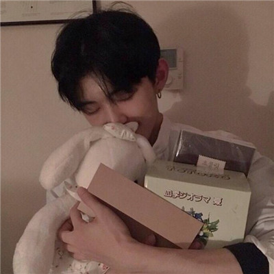 男神个性半身头像高清头像2022 好久不见你还是那么丢人现眼