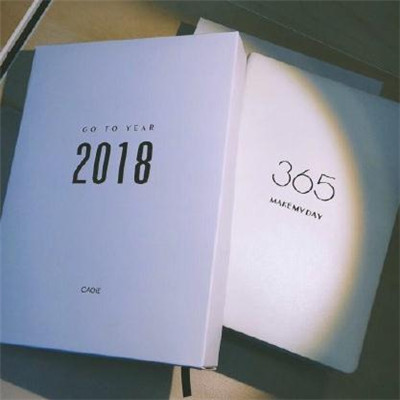 个性朋友圈背景图简单干净 钱啊我在这儿你来吧来吧