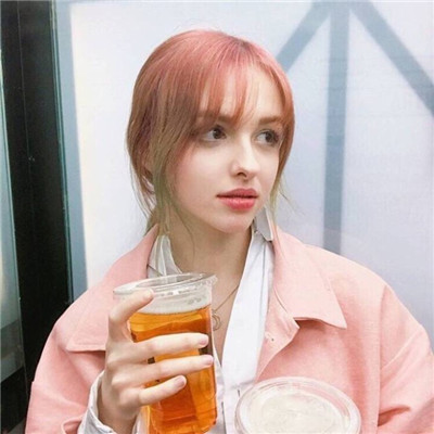 2022欧美个性独特女生头像最新 还是一个人待着更好