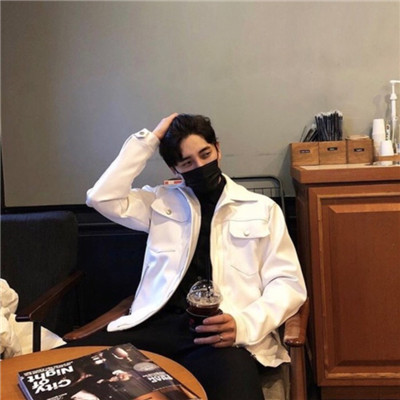 2022年轻时尚帅气小哥哥头像 不想再经历失望把心锁起来好了