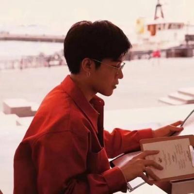 超酷帅气男生yy头像大全2022 抑郁崩溃摇摇欲坠