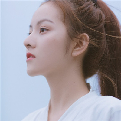 2022女生头像最新版唯美侧脸 世间文字八万个唯有情字最伤人