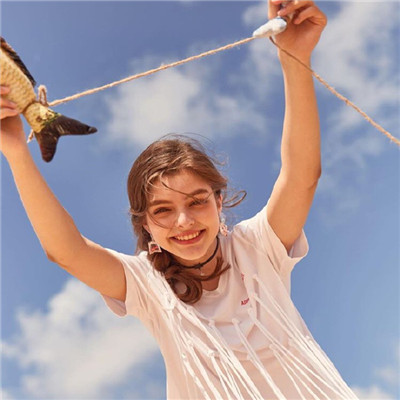 2022最新欧美微博头像女高清 像女孩子这种可爱的生物当然要宠着