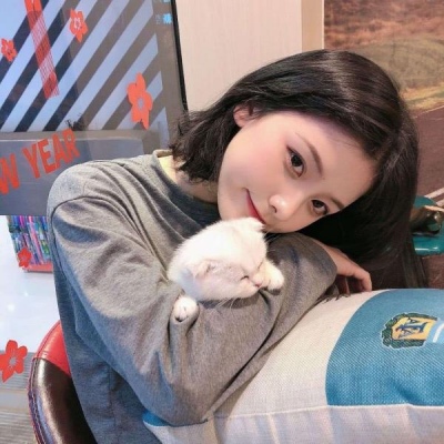 2022小清新女生头像可爱文艺 太阳暖人不暖心