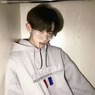 微信情侣头像一对时尚霸气2022 钟表可以回到起点已不是昨天