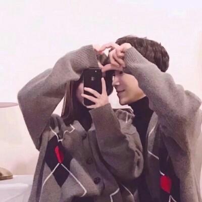 微信个性情侣头像一对两张2022 丘比特射的是箭不是玫瑰