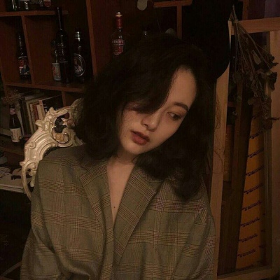 2022新版微信伤感头像女生大全 最初不相识最终不相认