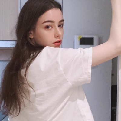 欧美放荡不羁女头像经典 欧美女生头像唯美气质