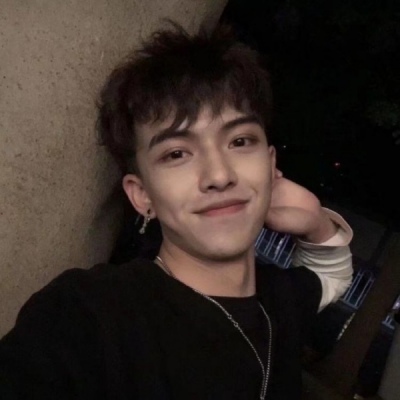 帅气男生气质阳光微信头像合集 成年人的崩溃都是静悄悄的 