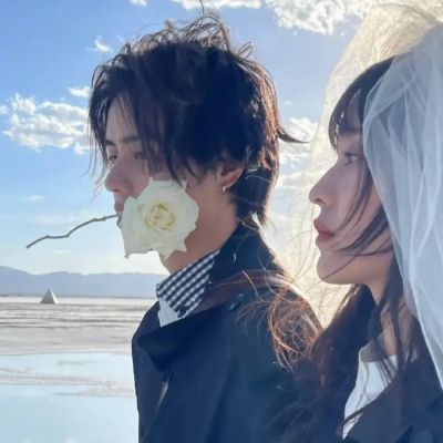 2023好看的情侣头像真人的颜值特高的 我们都在奔赴不同的人生哦