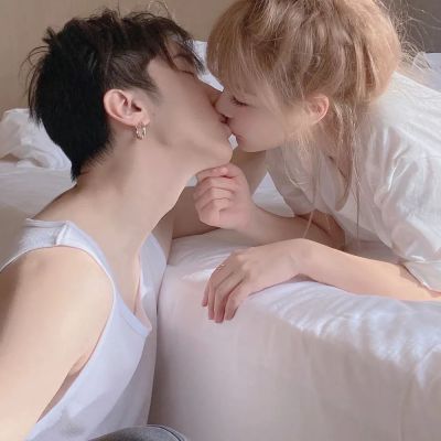 情侣头像真人ins风高级质感 一定要优秀堵住那悠悠众口