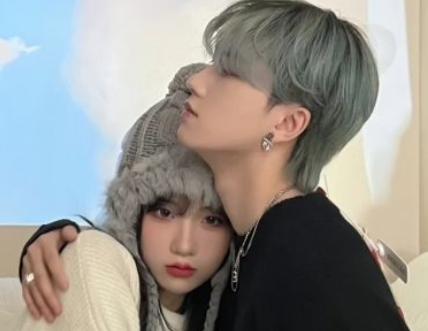 情侣网名王者情侣专用 2023全新甜美的游戏情侣昵称