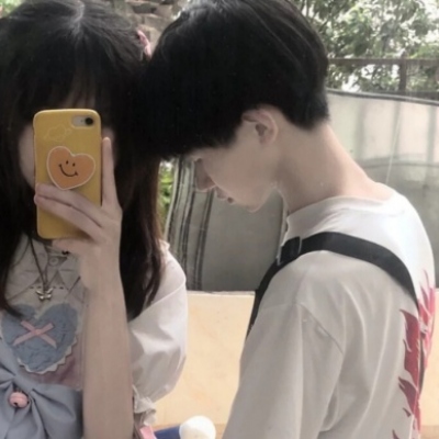 甜而不腻的双人情侣头像2023 遇见黄昏陷入温柔暮色里