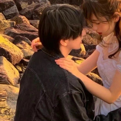 情侣间超级甜蜜超级幸福的情头合集 2023满眼都是对方的情头大全