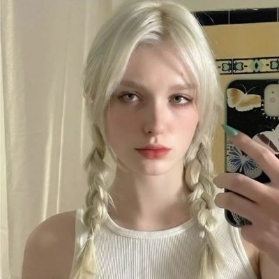 超级酷的又很霸气的欧美女神精致头像 可能老天爷就喜欢看满身遗憾的我们