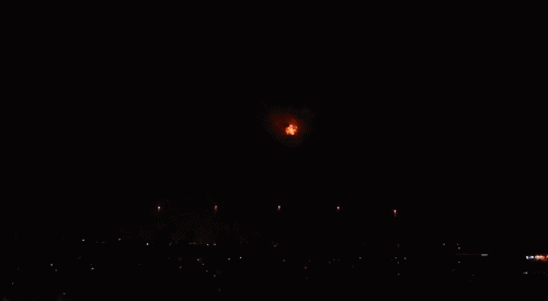 2023春节全新绚烂的动态烟花图片 凑不够满天星辰那就放烟花给你看