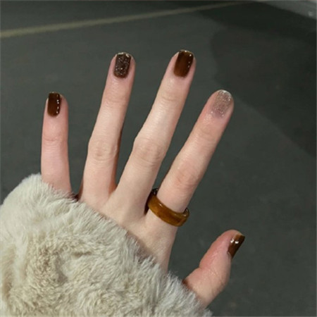 2023春季很美很仙的美甲图片 很难让人不爱的被氛围感美甲