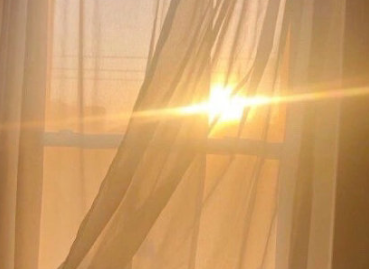 淋过雨的人总想为别人撑伞的句子 自己淋过雨总想替别人撑把伞的文案 淋过雨的人总想为别人撑伞的句子 自己淋过雨总想替别人撑把伞的文案